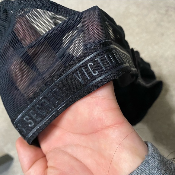 Victoria’s Secret High Neck Unlined Bra NWOT - Picture 6 of 6